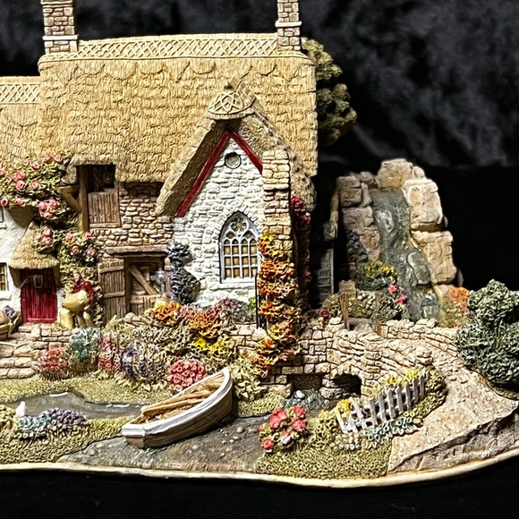 Lilliput Lane | Old Mill Dunster | 2001 Anniversary Cottage - Picture 7 of 16